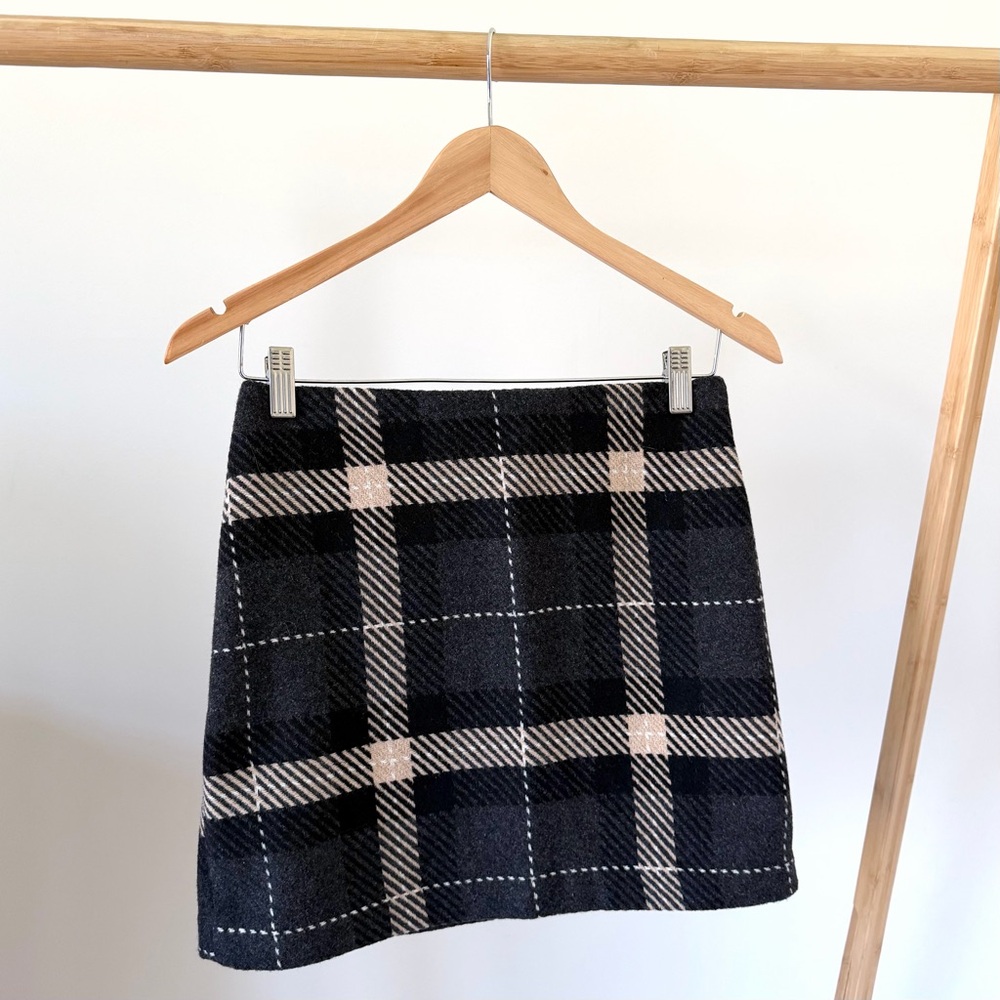 H&M Plaid Tartan Wool Mini Skirt in Charcoal - 4